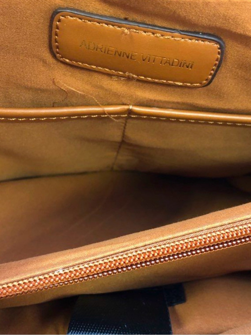 Adrienne Vittadini Natural Pebbled Tote Bag Gold Hardware Workbook Sleeve - Picture 6 of 8